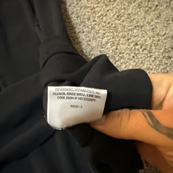 Eileen Fisher Black Sleeveless U-Neck Organic 100% Silk Knit Long Tank Top Small - Picture 8 of 9